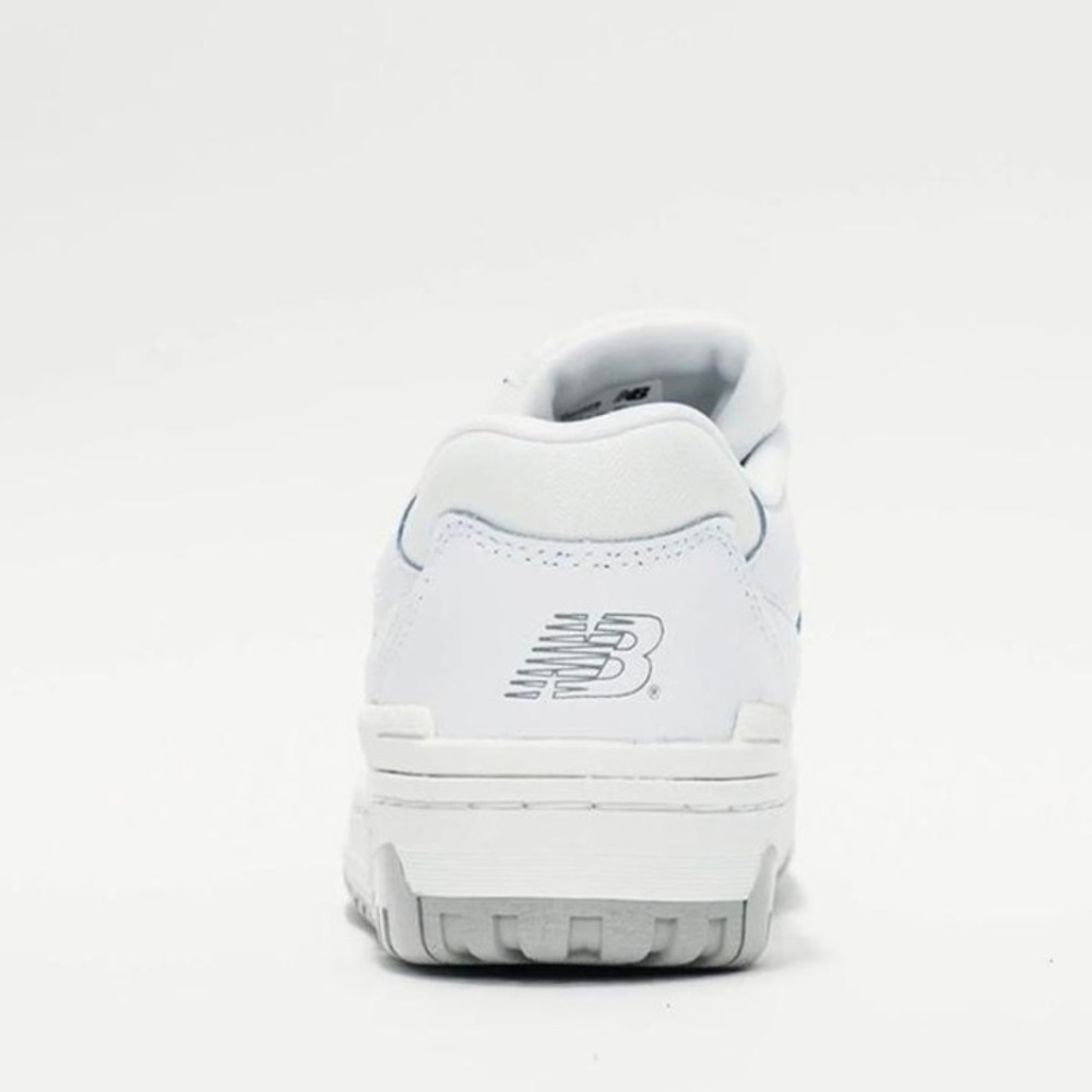 Brand new new balance 550 sneakers - Picture 3 of 4